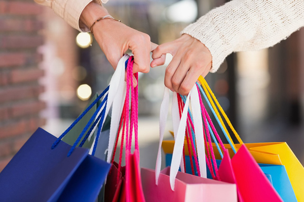 李佳琦、薇婭直播帶貨是記“七傷拳”